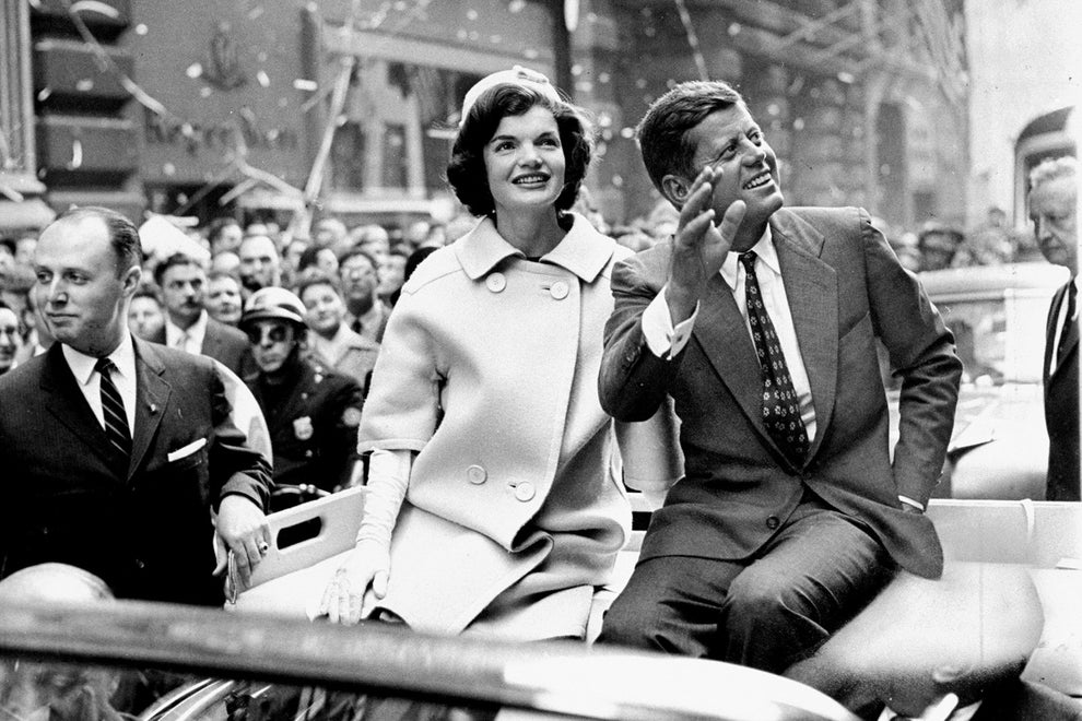 写真は歴史を物語る ある新聞社が出版した30の美しい写真