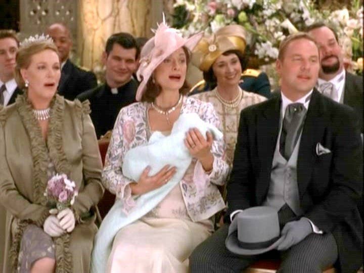 19 The Princess Diaries Book And Movie Differences That Prove Books Are Always Better