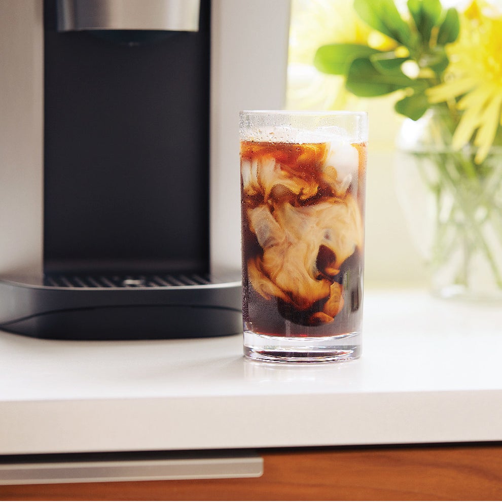 Keurig - ﻿﻿﻿Are you craving some delicious iced coffee or is today looking  more like a hot coffee day? You can now have both with K-Slim + ICED™ brewer.  Always easy, always