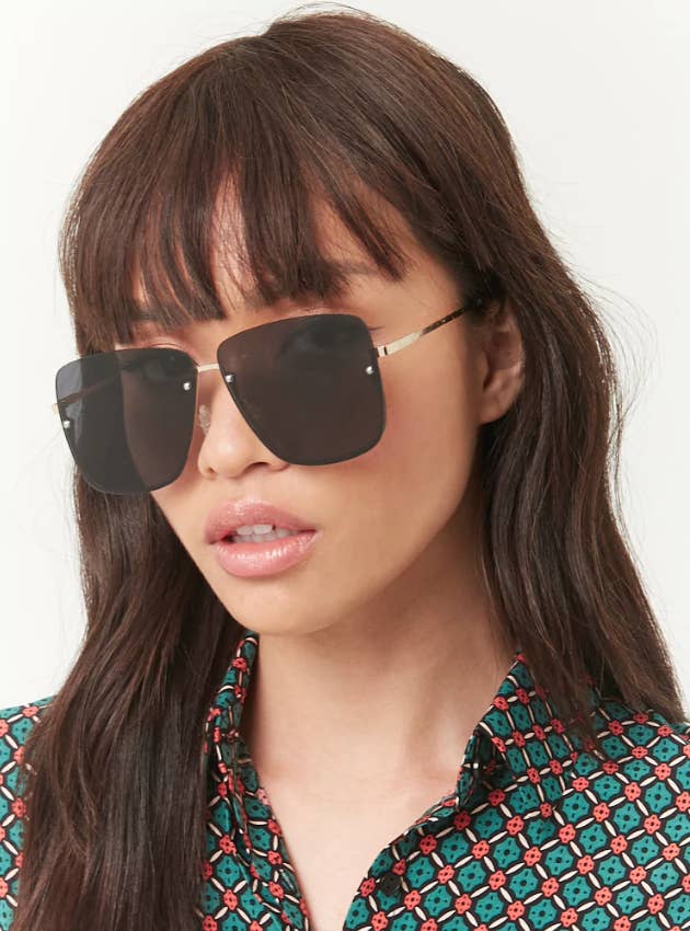 16 Great Pairs Of Sunglasses With Literally Thousands Of Positive