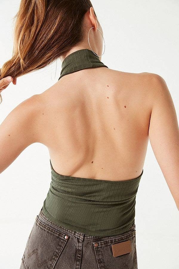 Look awesome and elegant with Backless tops - thefashiontamer.com