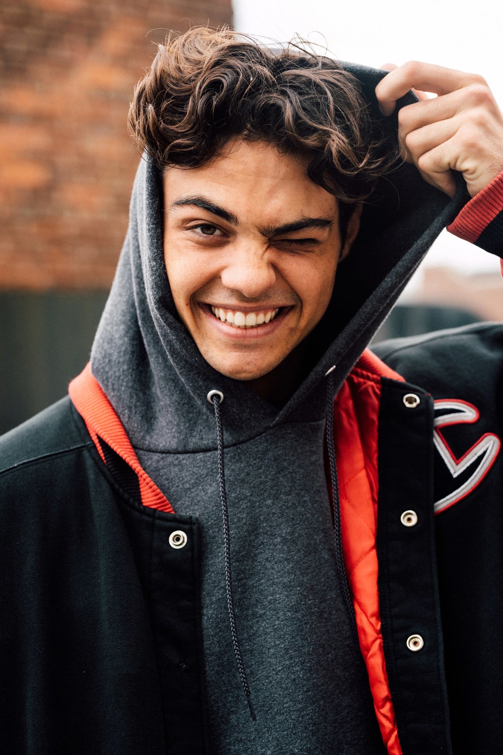 noah-centineo-is-the-netflix-teen-rom-com-heartthrob-of-your-dreams