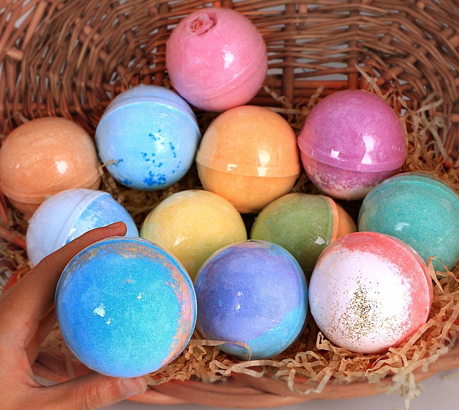 15 Of The Best Bath Bombs You Can Get On Amazon 15 Of The Best Bath Bombs You Can Get On Amazon