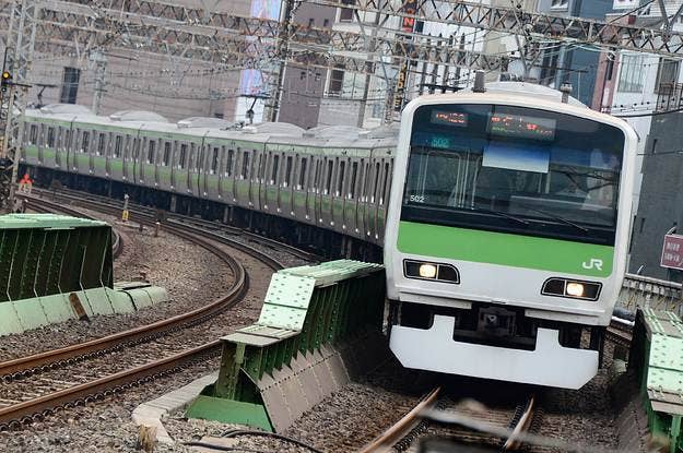 満島ひかりが香港の夜の中で踊る踊る踊る ラビリンス Mvが中毒になるカッコよさ