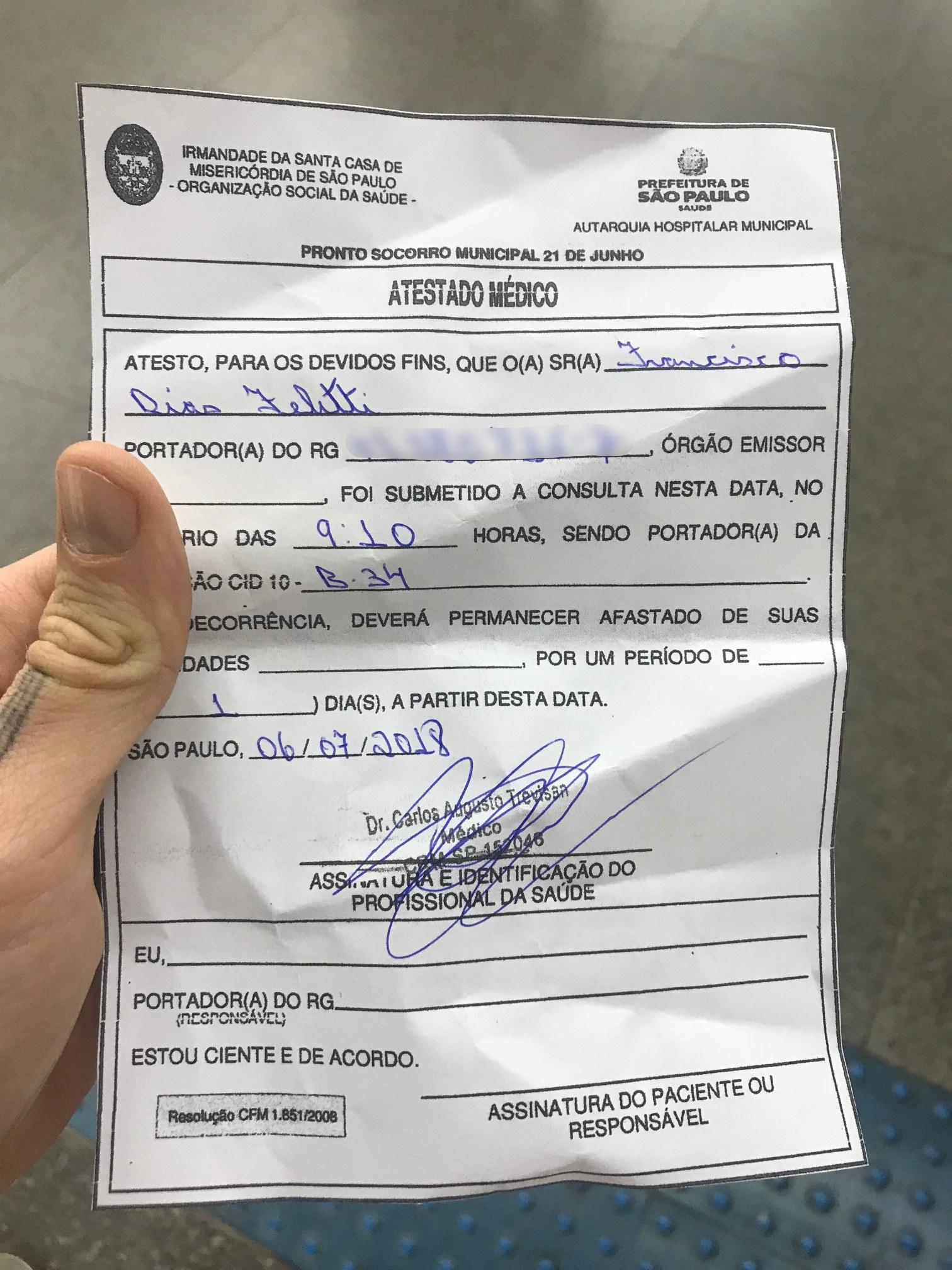 Venda de atestados mÃ©dicos falsos quintuplica para jogo do