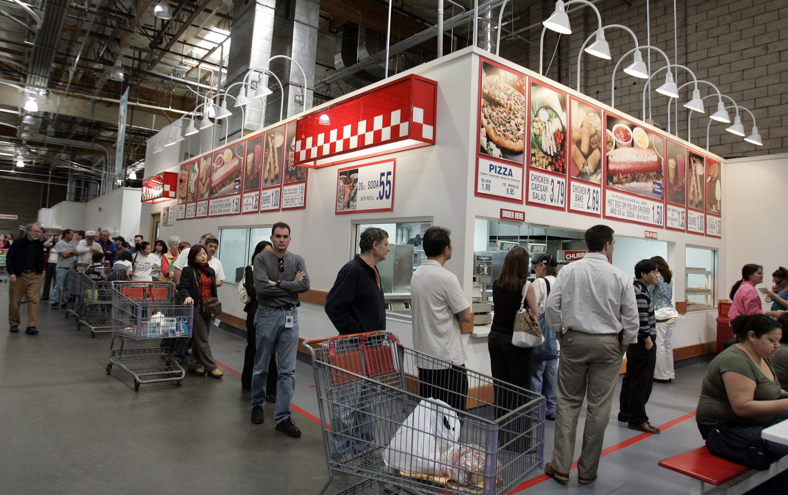 Costco Is Changing Up Its Food Court Menu. People Are Not ...