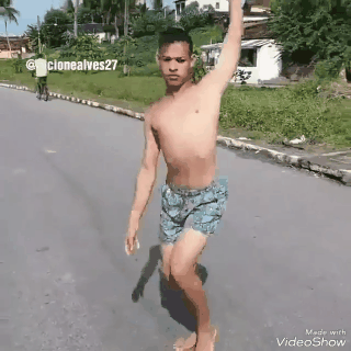 A evolução natural da dança do "créu".