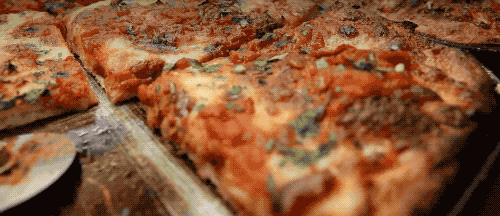 If you're stopping at Ben's, you've got to try the thick Sicilian-style slice they're known for. Dave and Erin commented on the delightful "cronch" of the crispy but thick crust.