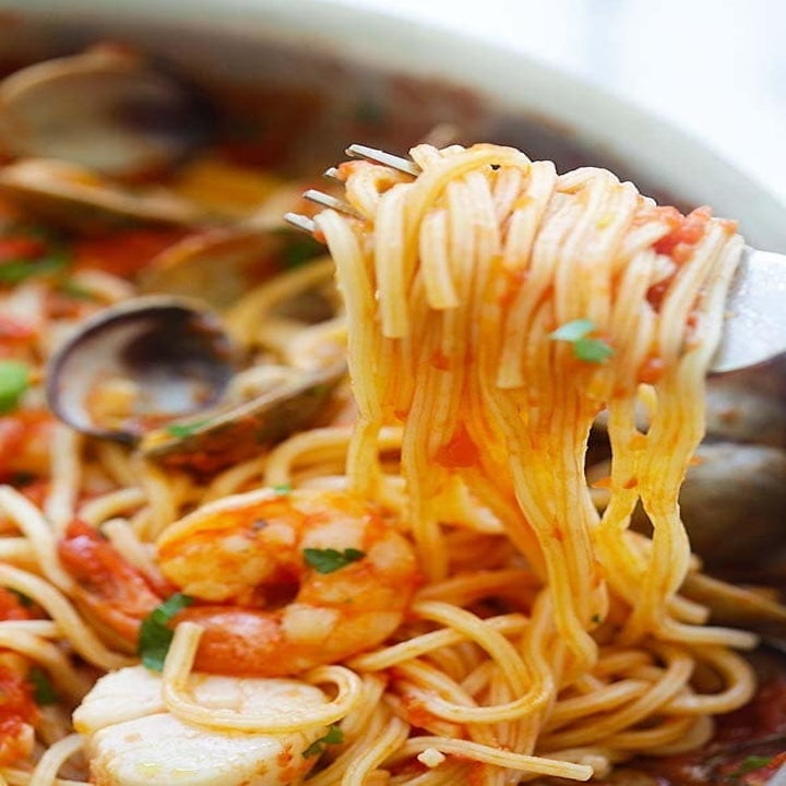 16 Quick And Easy One-Pot Pastas Your Whole Family Will Love