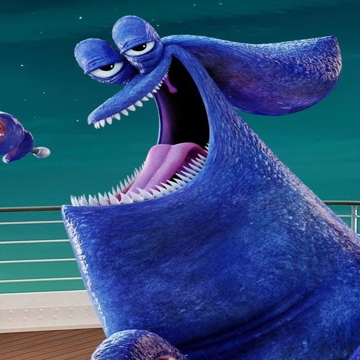 Here S The Really Famous Quot Hotel Transylvania 3 Quot Cast Side