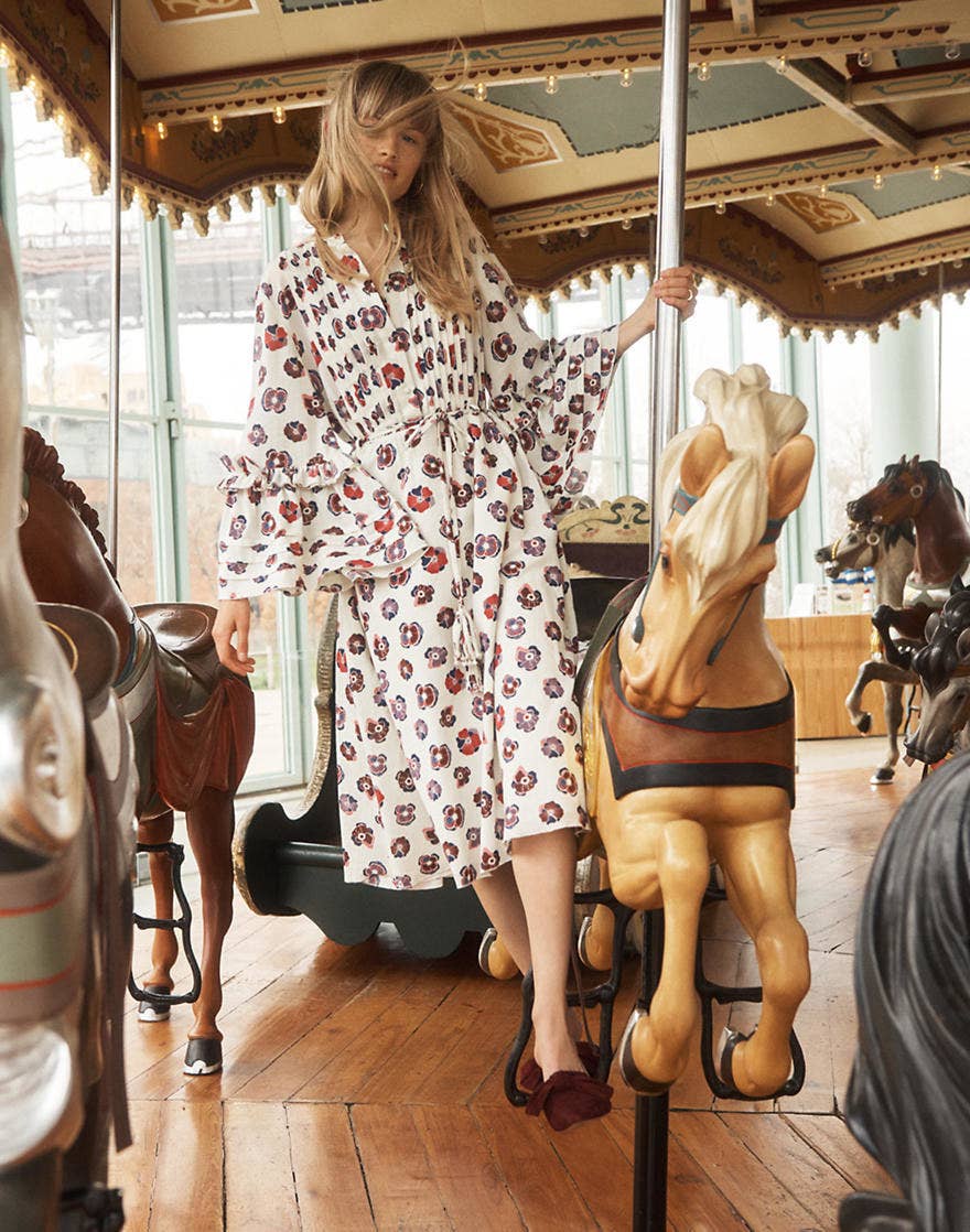 Laura Ashley Seamless Bra, Women's Fashion, Undergarments & Loungewear on  Carousell