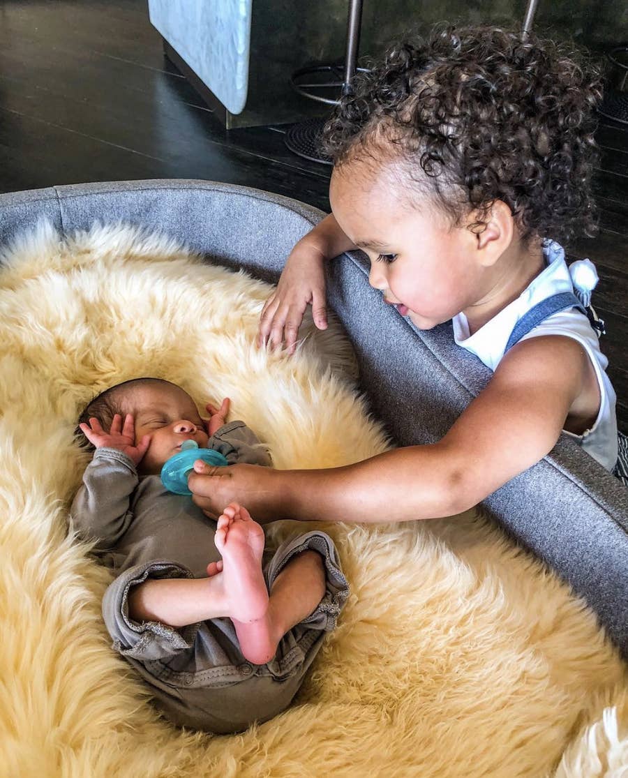 Here S Why Chrissy Teigen And John Legend S Daughter Is You In Toddler Form