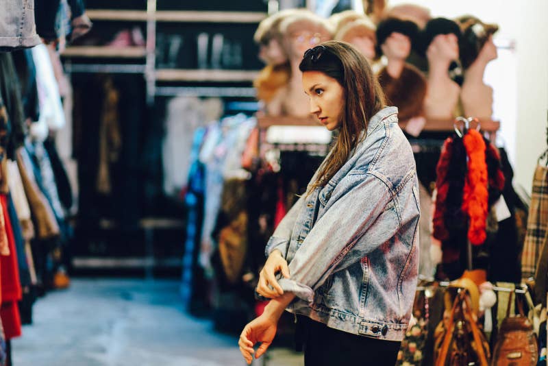 Lo vintage está de moda, y ayudar al mundo también debería estarlo.