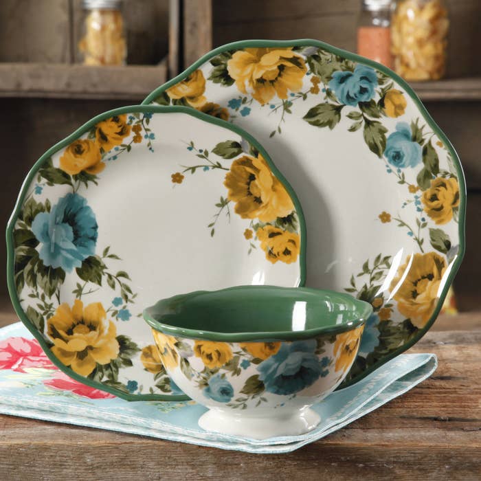 19 Dinnerware Sets No One Will Believe You Got From Walmart