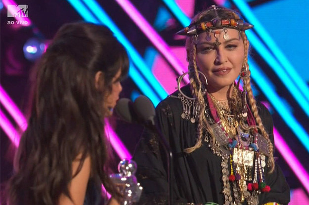 15-super-awkward-moments-from-the-vmas-2