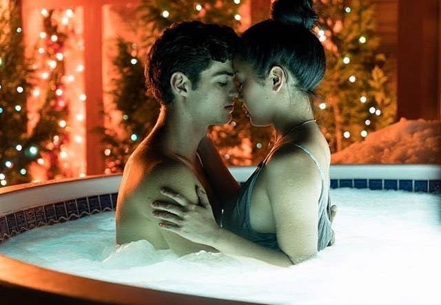 The Story Behind Lara Jean S Lock Screen Pic In To All The Boys