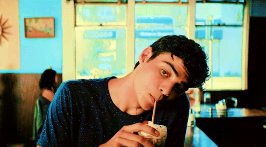 17 Noah Centineo Tweets That Prove He s Even More Romantic Than Peter Kavinsky