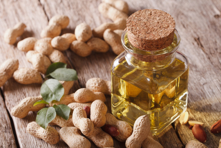 Pequenas atitudes na alimentação podem fazer toda a diferença na sua vida e uma delas é cozinhar com óleos como os de soja, cártamo, milho e canola, esses óleos ajudam nos níveis de colesterol e até em inflamações no organismo. O que isso quer dizer? Essa troca traz benefícios invisíveis aos olhos, mas que fazem bem ao coração.