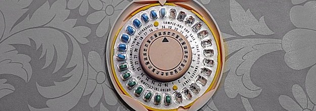 The Ultimate Guide To 10 Symptoms Of Quitting Birth Control Pills, Per Ob-gyns