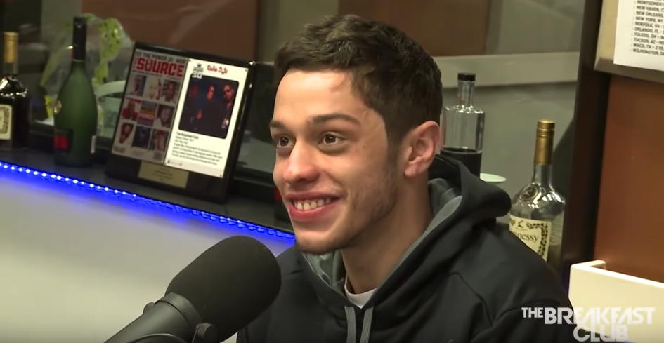 945px x 489px - No, Pete Davidson Didn't Just Tell The World About Ariana ...