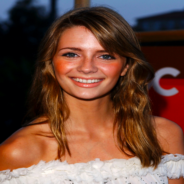 Here’s What The Cast Of “The OC” Look Like 15 Years After It First Aired