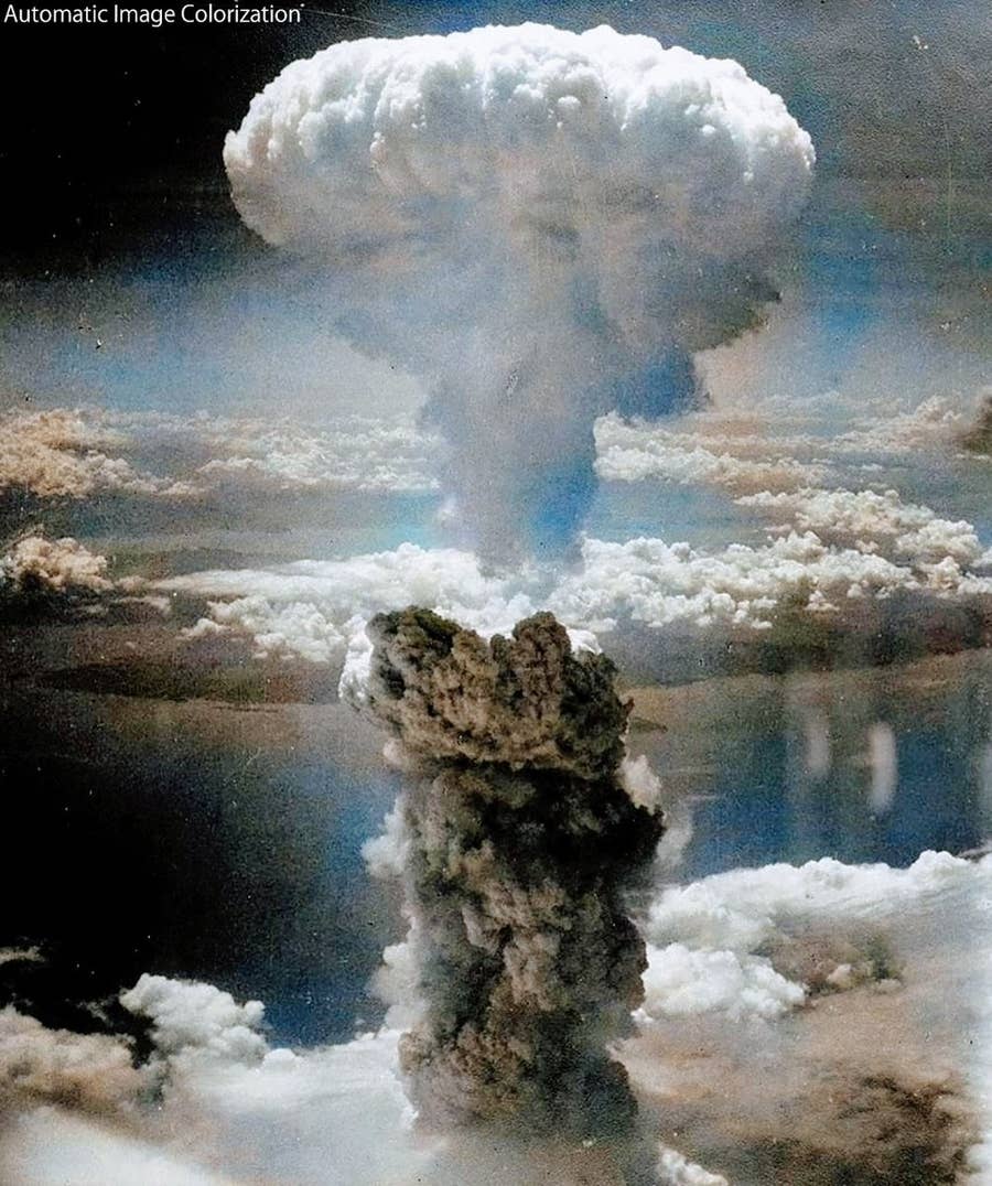 原爆 8月9日、長崎から奪われたもの。原爆投下後の街をカラー写真で振り返る