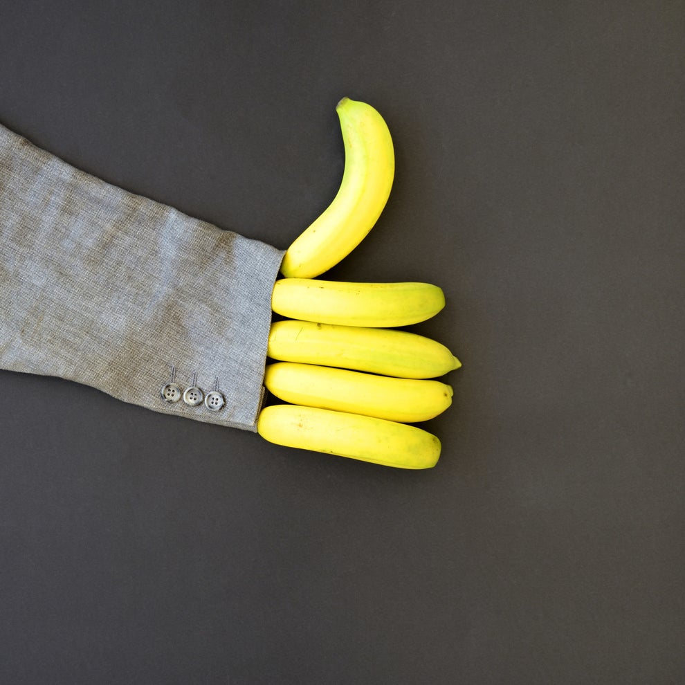 A Korean Market Is Selling Packs Of Bananas Of Varying Ripeness And