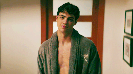 Here's A Test To See If You Can Resist Noah Centineo's Charm