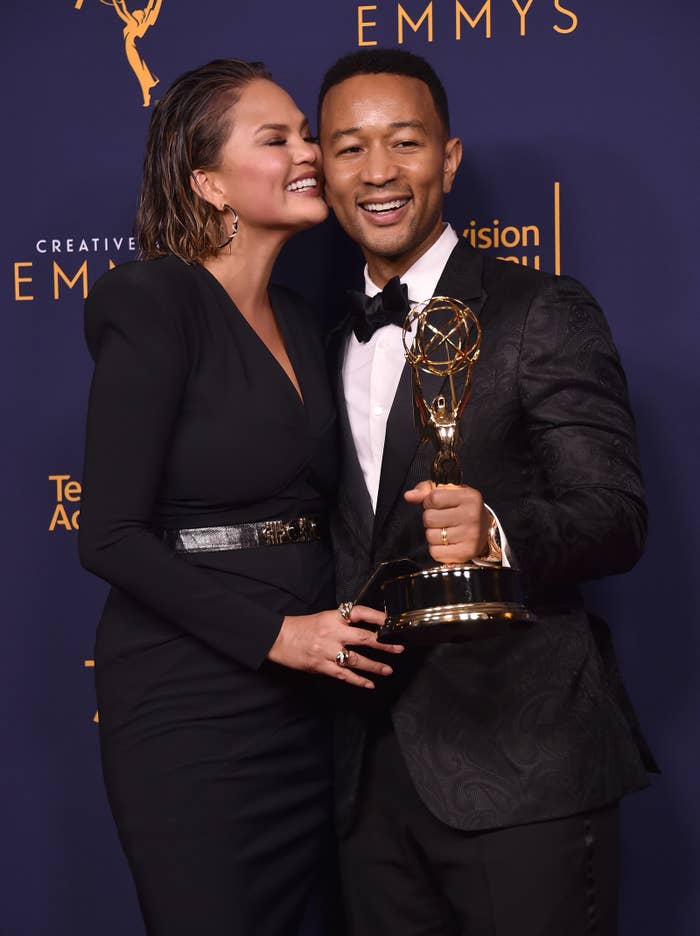 Chrissy Teigen Roasted John Legend After He Won His Egot And It S Her Best Roast Yet