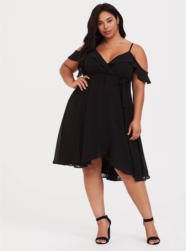29 Gorgeous Little Black Dresses You Won T Want To Take Off