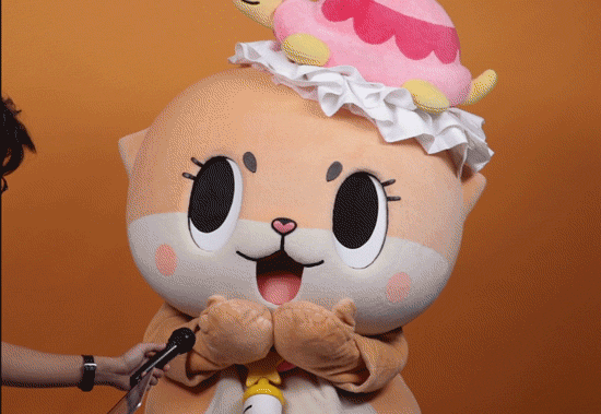 「ニホンカワウソのしんじょう君がお友達ですっ☆ 妹と弟はいないのでほしいですっ☆ これから仲間はどんどん増えていってほしいですっ☆」「カメちゃんはずっ友ですっ☆」