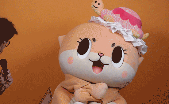 「そうですっ☆妖精王と妖精女王が飼い主ですっ☆ 決して人間の前に姿を現しませんが怒るとバリ怖いですっ☆ 海とか割れますっ☆」