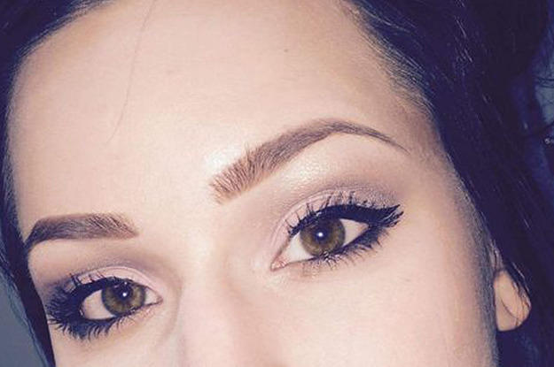 If You Hate Doing Winged Eyeliner You 100 Need This Cat Eye Stamp