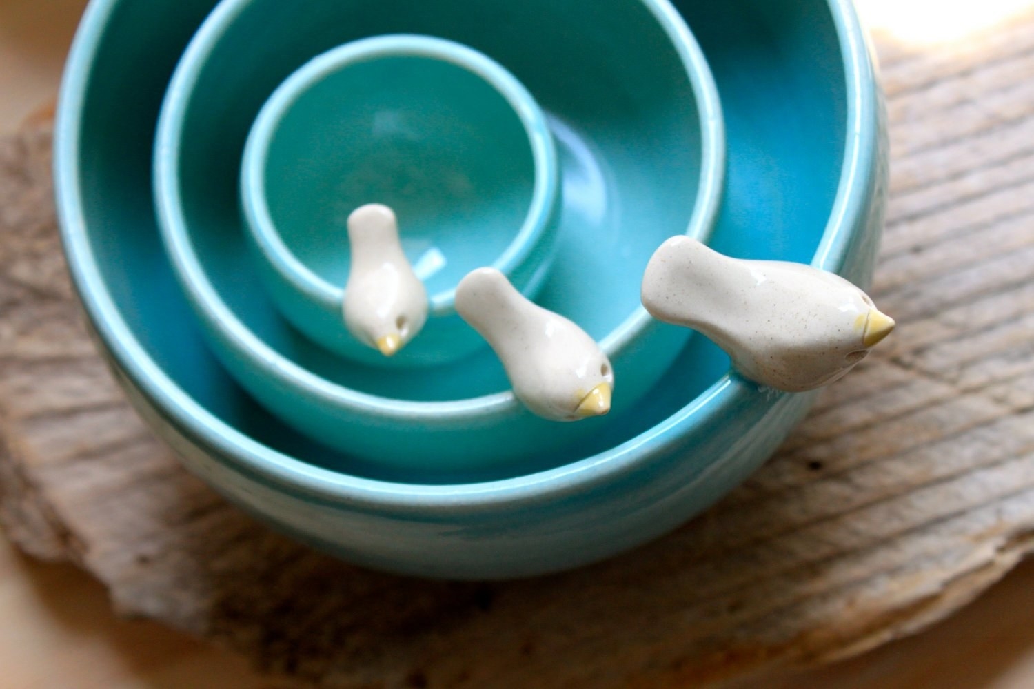 Get three bowls from tashamckelvey on Etsy for $140 (available in 12 bird colors and five glaze colors).