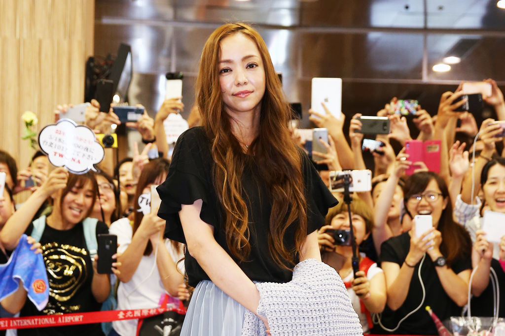 一緒に撮ったプリクラは宝物」安室奈美恵さんへの感謝 海外からも