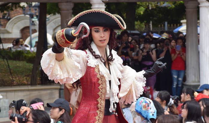 ディズニーシーに ヴィランズの手下 たちが帰ってきた かっこいい 可愛すぎて尊い ディズニーシーに ヴィランズの手下 たちが帰ってきた かっこいい 可愛すぎて尊い