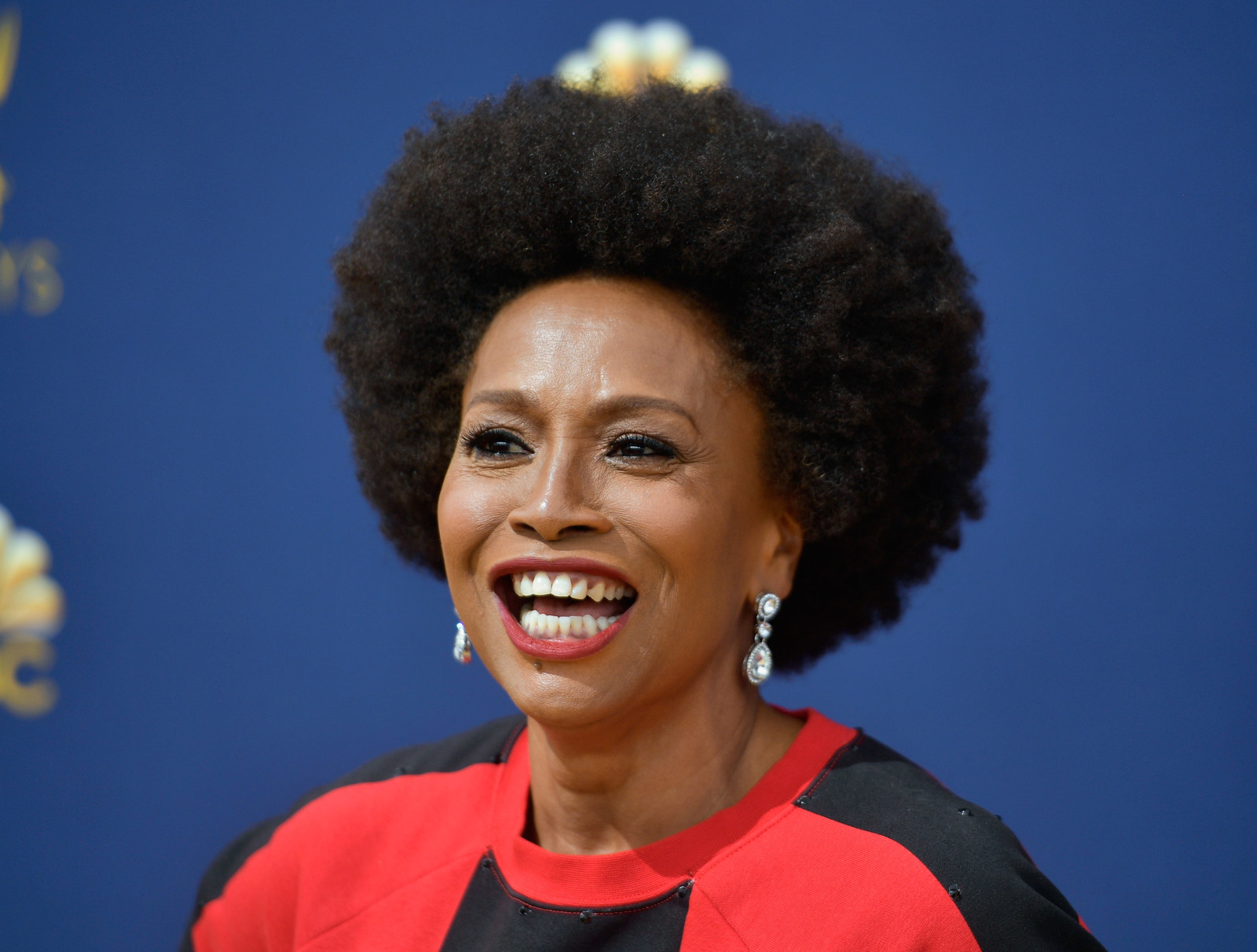 Jenifer Lewis Wear Nike Supporting Colin Kaepernick Shirt