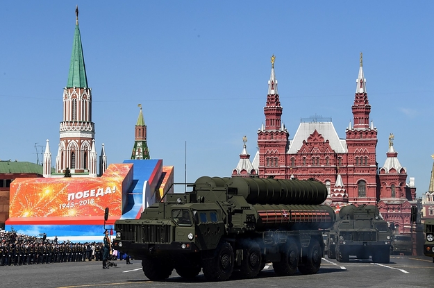 US Imposes Sanctions On A Chinese Military Company And Its Head For Buying Weapons From Moscow
