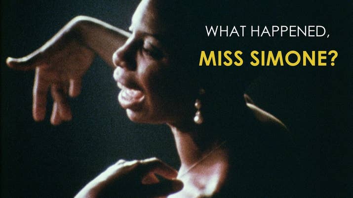 Nina Simone estaba dotada de una voz excepcional, de un talento exagerado y también tenía un montón de problemas. Sus problemas eran ser una mujer negra en Estados Unidos, buscar una igualdad que parecía imposible en aquella época (a veces, todavía lo parece a día de hoy) y sufrir una enfermedad mental que nunca fue tratada como debía. En este documental disecciona su vida, su obra y los momentos clave que hicieron que se convirtiera en leyenda, pero también sus momentos más oscuros que hicieron que todo el mundo se preguntase &quot;¿qué le pasa a Nina Simone?&quot;.