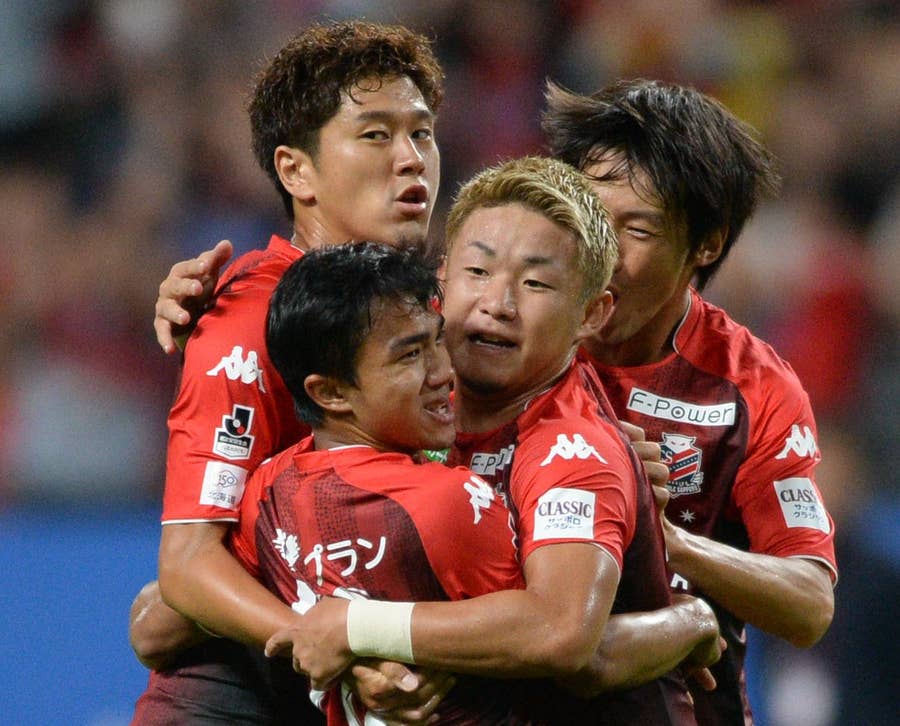 サッカーでよく見る ユニフォーム交換 の代金 誰が払う サッカーでよく見る ユニフォーム交換 の代金 誰が払う