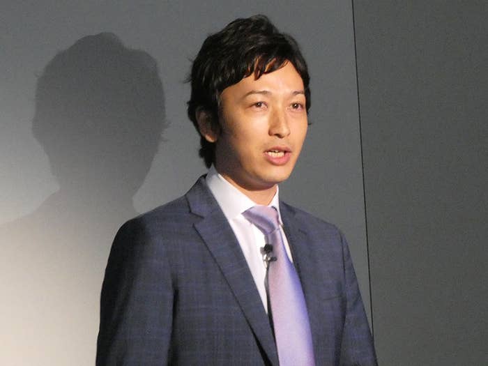「口というのは、歯だけを指すわけではありません。舌や頬の内側、喉など全体をさしています。一方、歯ブラシでケアできるのは歯だけ。歯は口の中の約25%にしかならず、残り75%のケアはできていないということなんです」(井原歯科クリニック 院長 井原雄一郎氏)