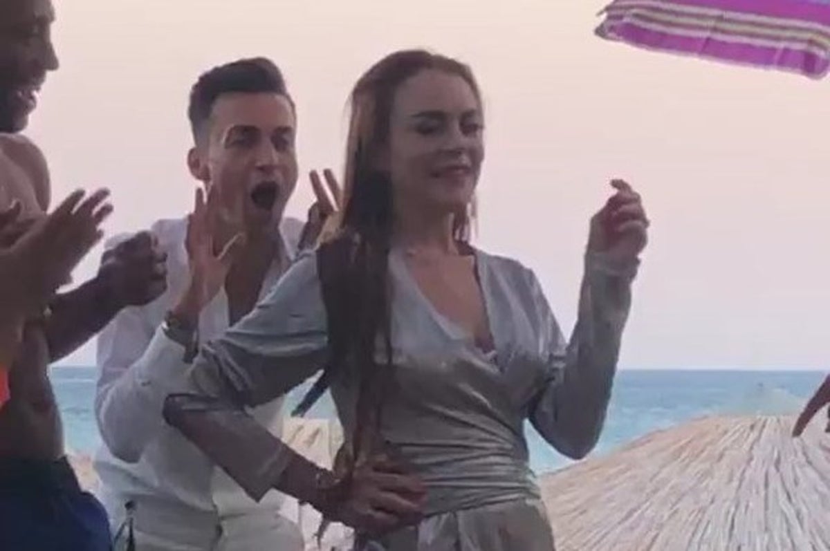 Lindsay Lohan Dancing In Mykonos Has Brought More Joy To My Life Than I Ever Thought Possible