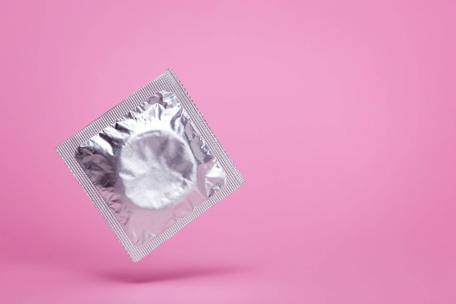 “No, la PrEP debe ser una medida complementaria al uso del condón”. - KP