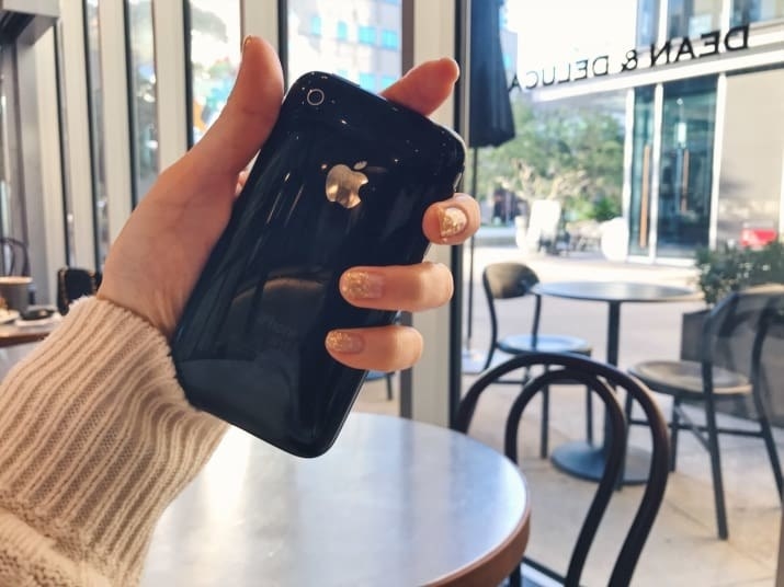 📱📱📱📱📱📱📱📱📱📱📱📱📱📱📱2008年7月、iPhone 3Gが日本で発売されました。あれから10年、BuzzFeed Japanは「iPhone日本上陸10周年」を特集します(Sponsored by SoftBank)。このコンテンツは、編集部が自由に制作しているものです。