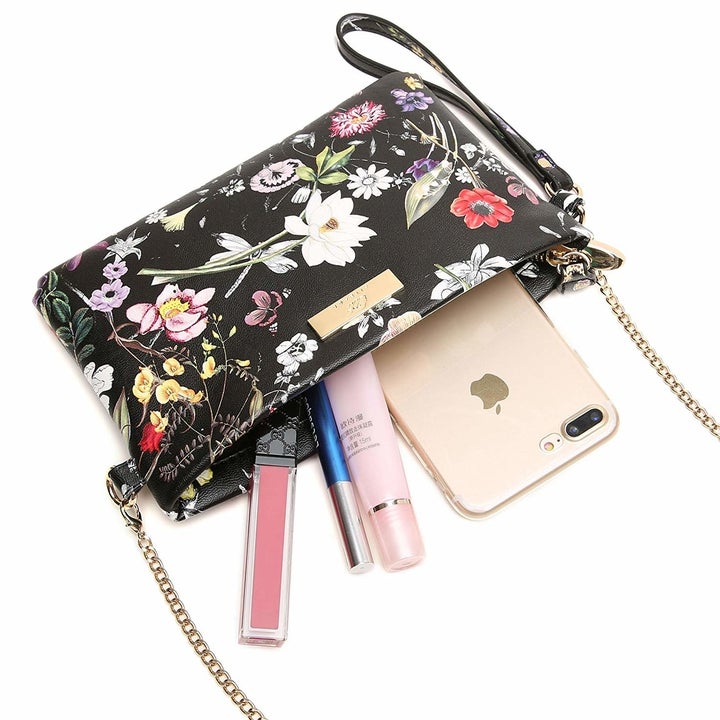 22 Of The Best Purses You Can Get On Amazon
