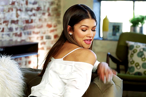 She has some seriously dedicated fans, so when BuzzFeed UK got the chance to meet with Zendaya in London recently, we thought it'd be the perfect opportunity to ask her some of their most pressing questions.