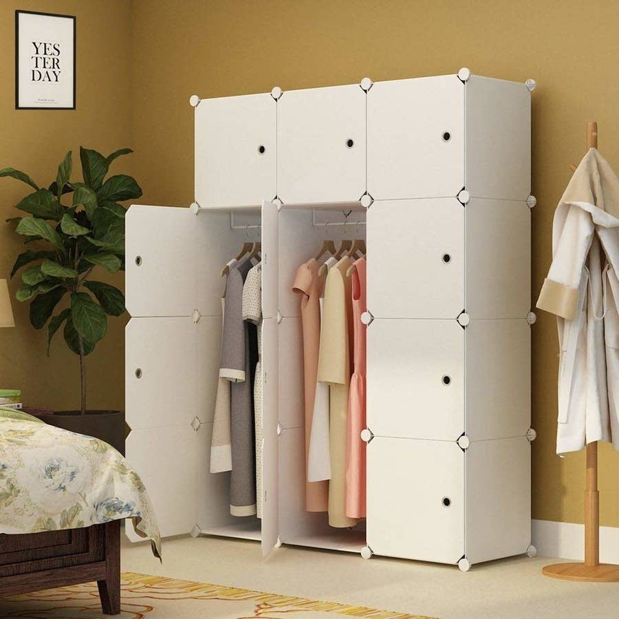 25+ Bedroom Storage Ideas To Help You Keep Organized - Décor Aid