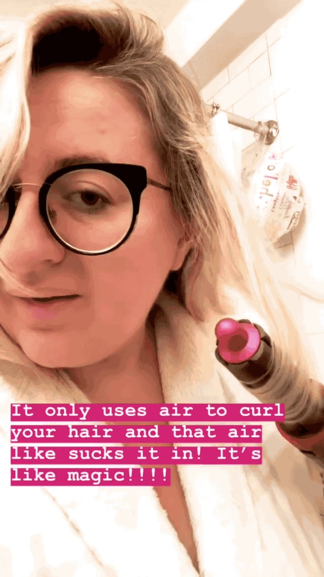 It has an intelligent heat control, which measures, regulates, and keeps the temperature below 302°F. This helps protect your hair from extreme heat damage and give it that as-seen-on-TV shine you thought was only reserved for Pantene commercials!