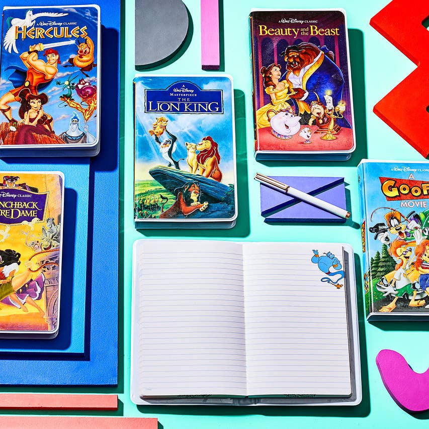ディズニーストアが 90年代を彷彿とさせるフラッシュバック コレクションを発売 ディズニーストアが 90年代を彷彿とさせるフラッシュバック コレクションを発売