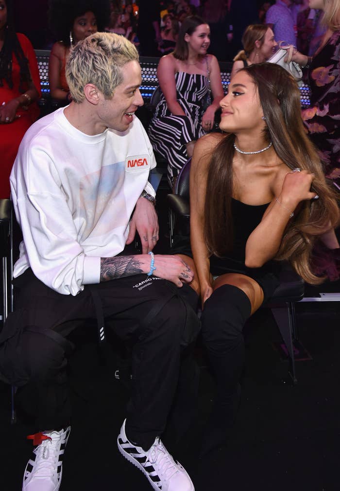 Ariana Grande Rule 34 - No, Pete Davidson Didn't Send Intimate Pictures With Ariana Grande To Mac  Miller